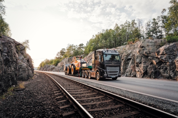 bluekens-volvo-fh16-zwaar-transport-2